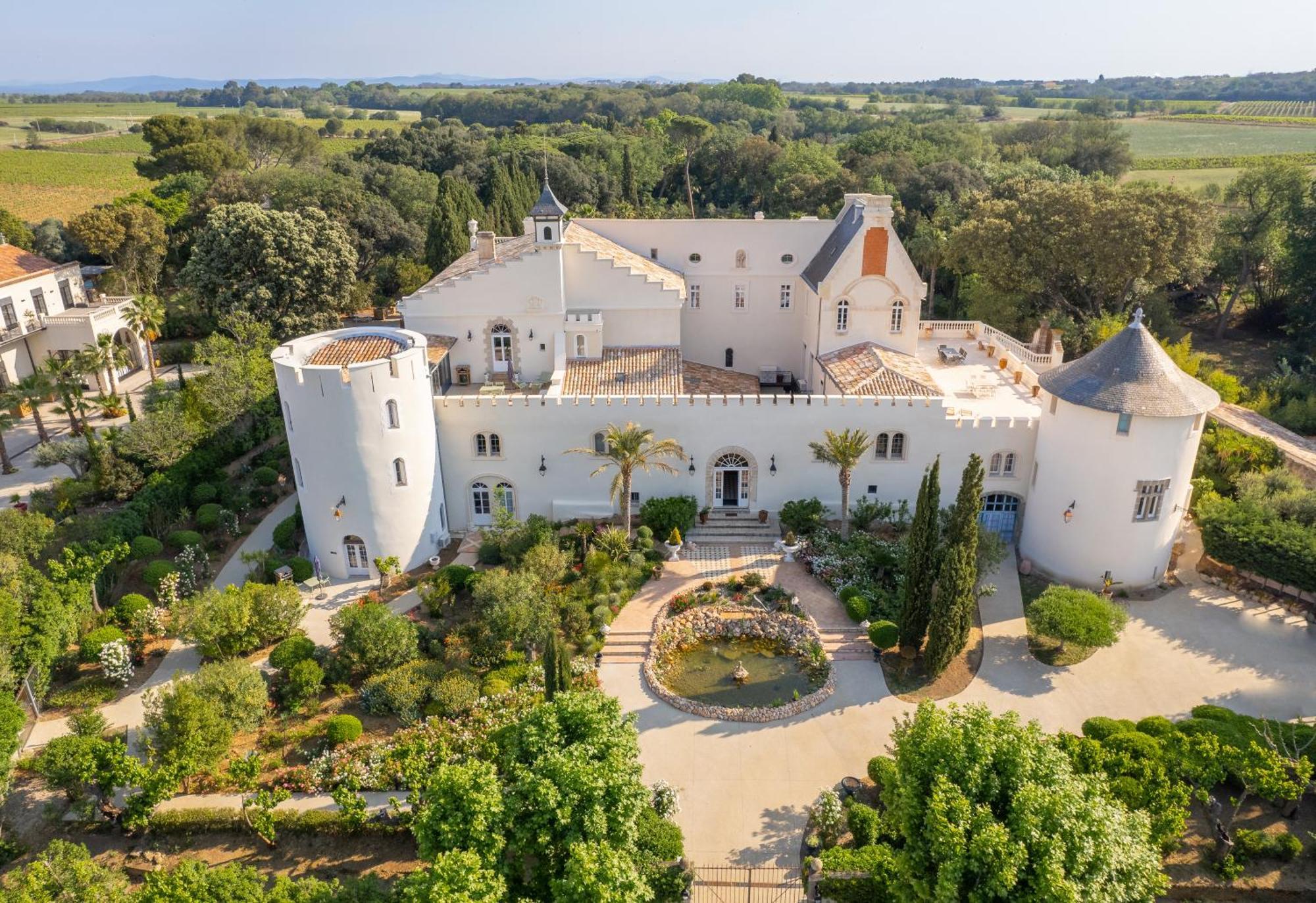 Chateau Hermitage De Combas Servian Exterior photo